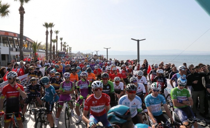 160 sporcunun katıldığı 57. Cumhurbaşkanlığı Türkiye Bisiklet Turu Akçay'dan start aldı