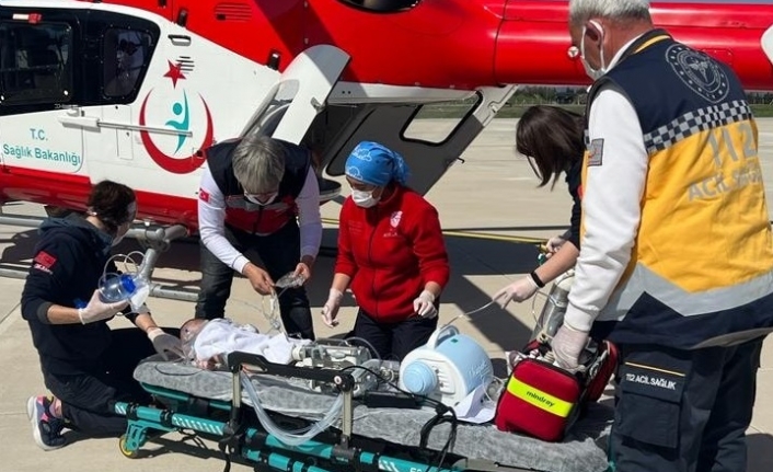 Helikopter Ambulansı 11 aylık bebek için havalandı