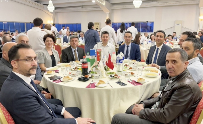 Uludağ Elektrik ailesi, iftarı Balıkesir'de açtı