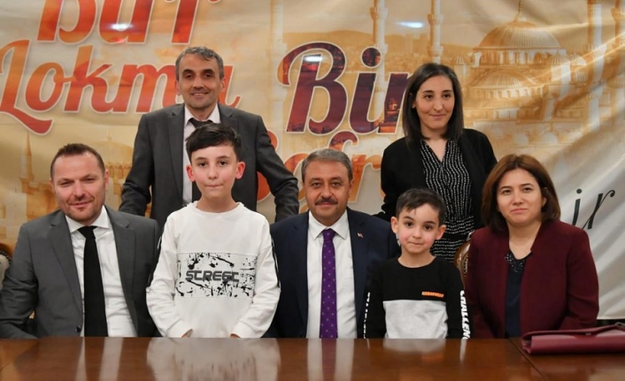 Vali Şıldak “Bir Lokma Bin Sofra” İftar Programına Katıldı