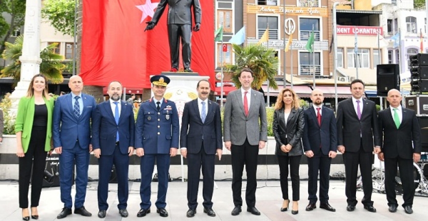 Bandırma'da 19 Mayıs Coşkusu