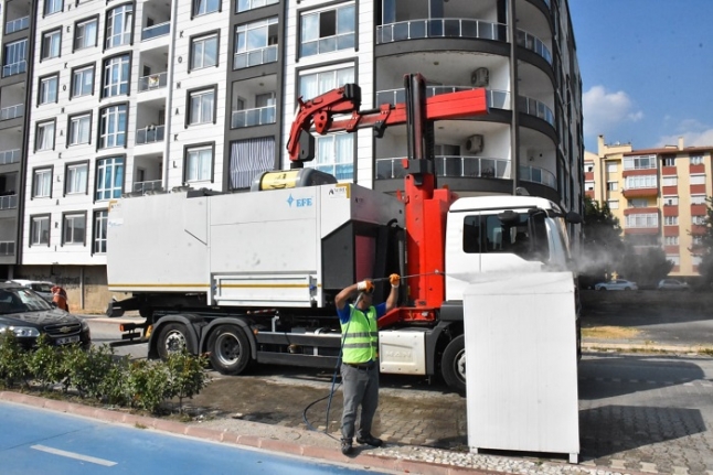 Edremit'te yeni nesil çöp temizliği