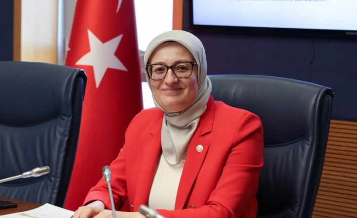 AK Parti MKYK Üyesi Balıkesir Milletvekili Av. Belgin UYGUR'un 24 Temmuz Gazeteciler ve Basın Bayramı Kutlaması: