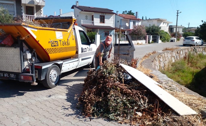 Ayvalık Belediyesi Bayramda İki Bin Ton Çöp Topladı