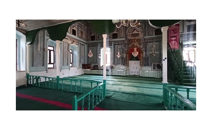 Burhaniye de Şahinler Cami ilgi odağı oldu