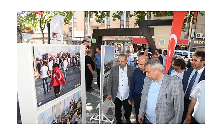  Karesi Belediyesi’nden “Vatan Uğruna” Fotoğraf Sergisi