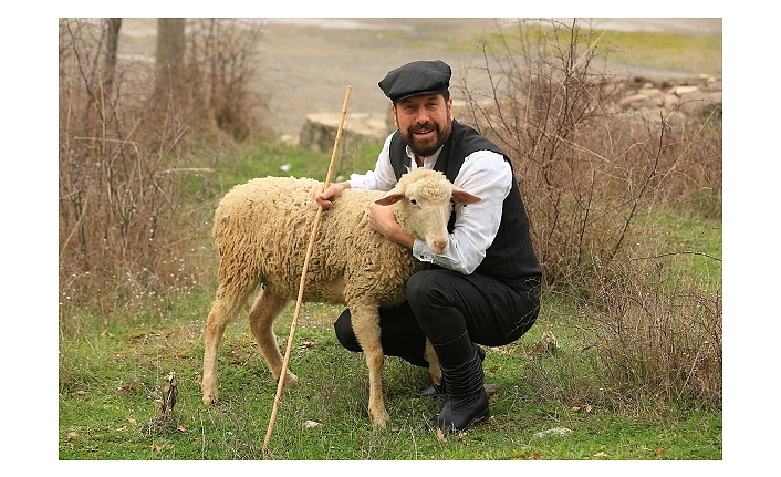 Sındırgı Belediye başkanı Ekrem Yavaş, Kurban Bayramı dolayısıyla bir mesaj yayınladı