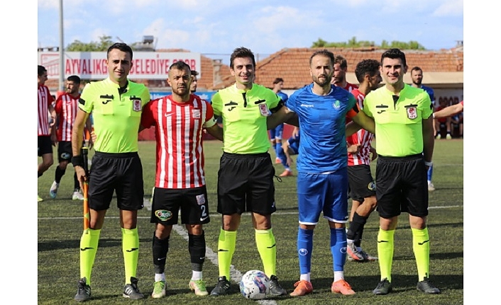 Ayvalık gücü Belediye spor Velimeşe karşısında 1 puana razı oldu. 1-1