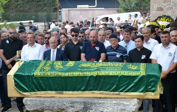 Ayvalık’ta Bay Nihat’a hüzünlü veda