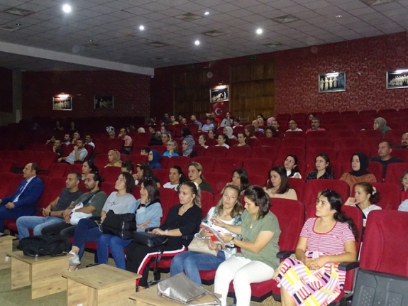 "En İyi Narkotik Polisi Anne" projesi semineri