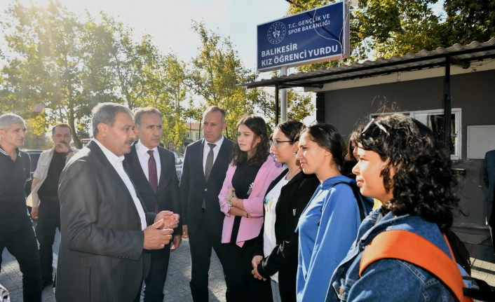 Vali Şıldak'tan üniversite öğrencilerine "Hoş Geldiniz" mektubu