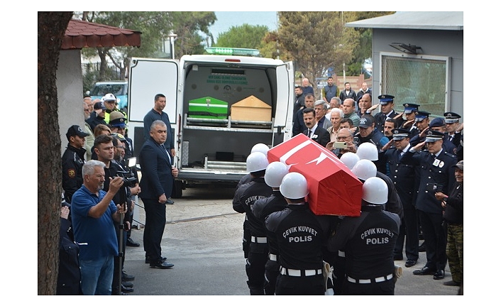 Ayvalık İlçe Emniyet Müdürlüğü’nün acı günü. Sevilen polis memuru son yolculuğuna uğurlandı