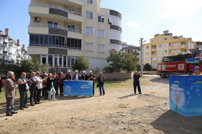 Edremit'in Altınkum Mahallesi'nde doğal gaz sevinci