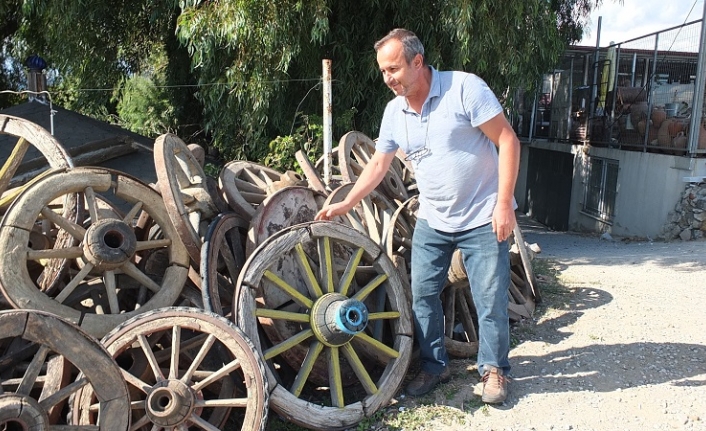 Günün Haberi: Burhaniye'de eski ev eşyaları ile araba tekerlekleri geçim kaynağı oldu