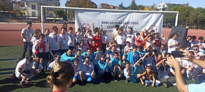 Gururumuz olan özel öğrencilerimiz Denizli'den 16 altın madalya ile döndüler