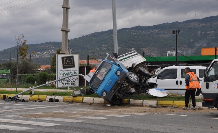 Kavşakta sinyal lambaları sıkıntılı mı?