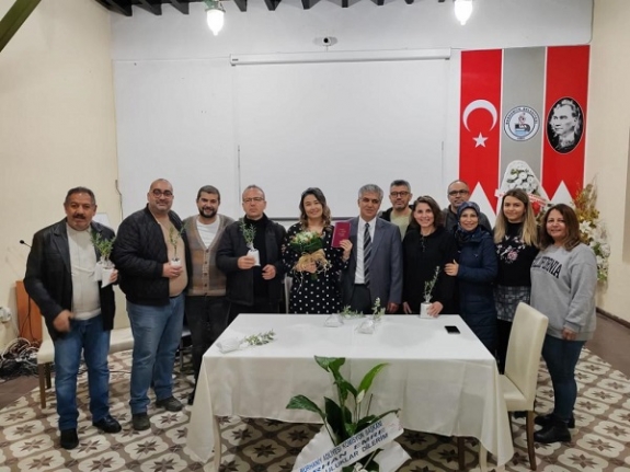 Nikahta şeker yerine zeytin fidanı dağıttılar