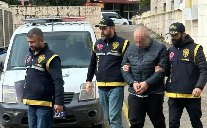 Son Dakika: Edremit'te minibüsteki tacizci tutuklandı