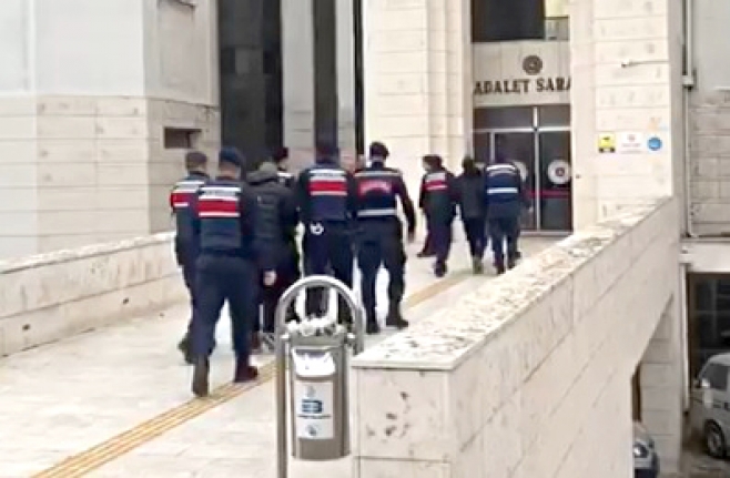 Edremit’te jandarma artan hırsızlık olaylarına karşı özel ekip kurdu  