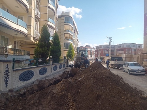 Cennetayağı Mahallesi’ne yeni yağmur suyu hatları döşeniyor