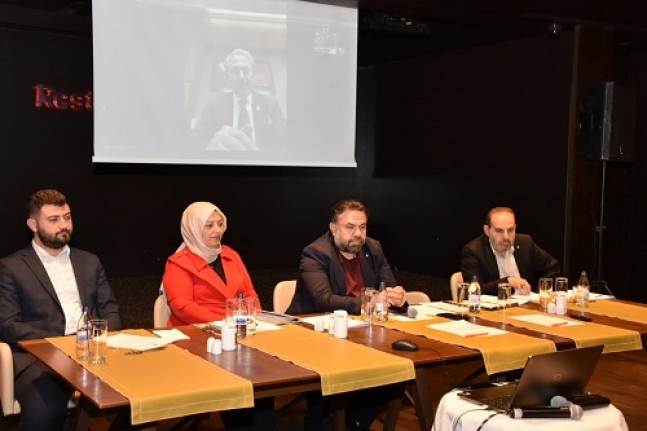 AK Parti Balıkesir İl Başkanlığı, yoğun gündemli “AK Parti 3 Kademe İlçe Başkanları İstişare ve Değerlendirme” toplantısını gerçekleştirdi.