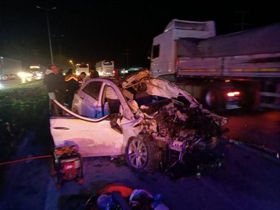 Bandırma'da korkunç kaza: 1 ölü 2 yaralı