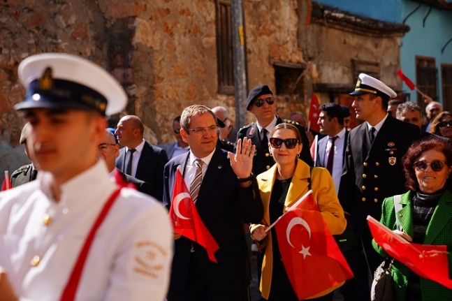 Atatürk’ün Ayvalık'a gelişinin 89’uncu yıl dönümü görkemli şekilde kutlandı