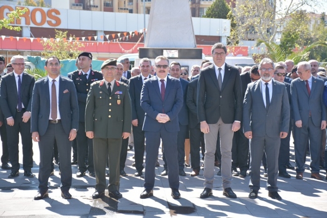 Atatürk’ün Edremit'e gelişinin 89. yıl dönümü törenle kutlandı