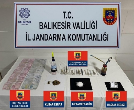 Jandarmadan Hırsız ve Zehir Tacirine Şok Baskın