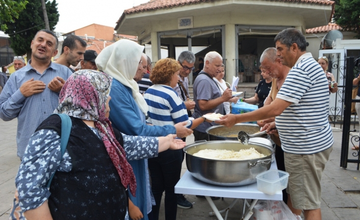 Ayvalık’ta Cumhurbaşkanı Erdoğan için mevlit ve pilav hayrı