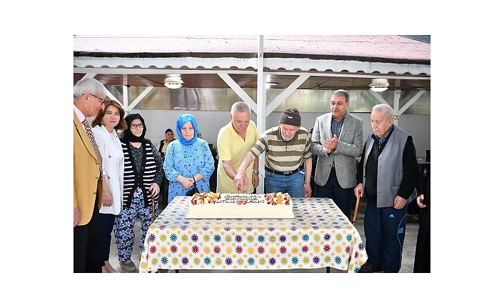 Vali Şıldak Babalar Gününü Kutladı