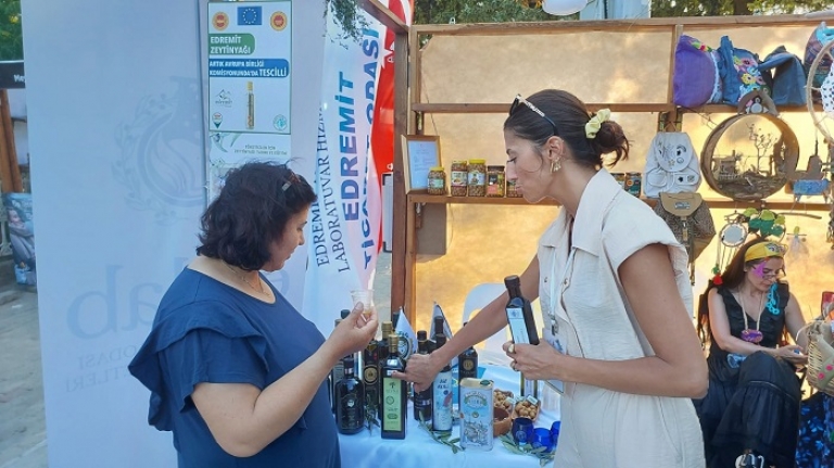 Edremit Ticaret Odası'nın standı 4. Aromaterapi Festivali'nde ilgi odağı oldu