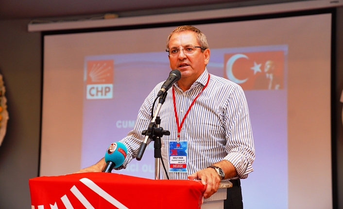 Ayvalık CHP'de Hüseyin Şalmanlı'ya güvenoyu
