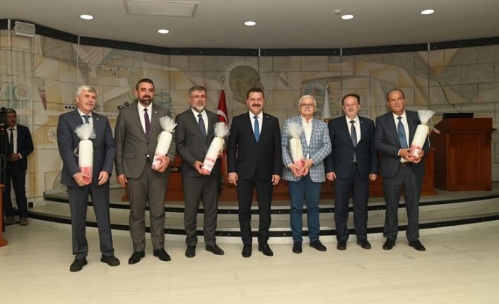 Başkan Dinçer Orkan'dan Geleneksel Kurtdereli Mehmet Pehlivan Yağlı Güreşleri’ne davet