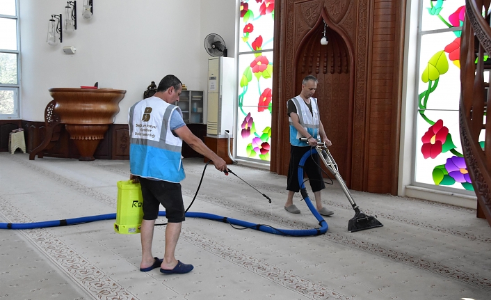 Büyükşehir’den cami ve cemevi temizliği