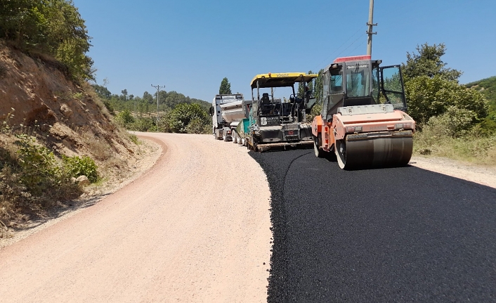 Büyükşehir’den Sındırgı’ya jilet gibi asfalt