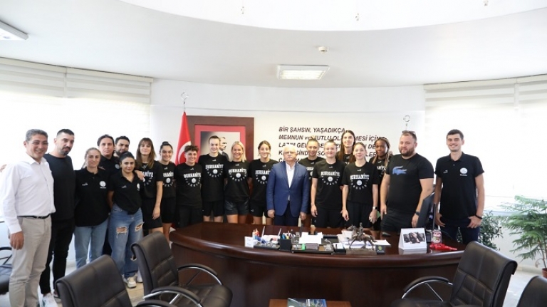 Aslan Yol Burhaniye Belediyespor Başkan Kemal Deveciler'e ziyaret