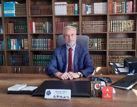 Ayvalık’ın yeni müftüsü Mehmet Yiğit başarılı özgeçmişi ile dikkat çekiyor