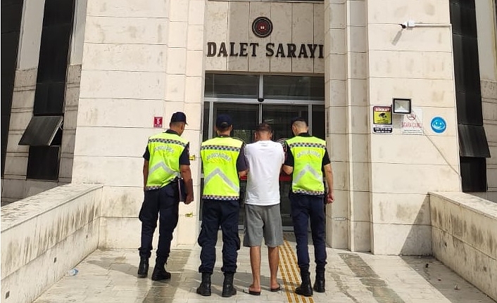 Jandarmadan kiralık eve uyuşturucu operasyonu