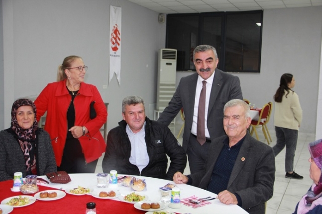 Balya'da Kaymakam, Belediye Başkanı ve Muhtarlar Akşam Yemeğinde buluştular