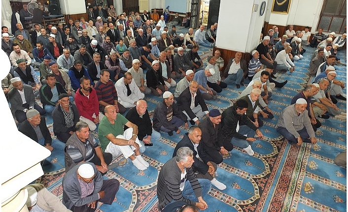 Burhaniye'de Camiler Ve Din Görevlileri Haftasına Coşkulu Kutlama