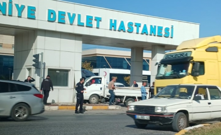 Burhaniye Devlet Hastanesi'nde 'randevusuz' kamyonet