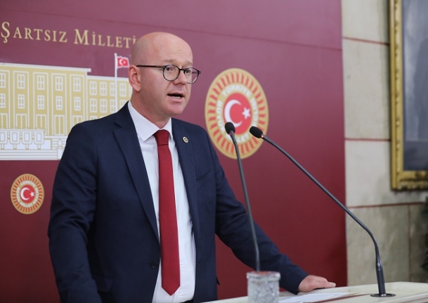 CHP Balıkesir Milletvekili Serkan Sarı Domates Üreticisinin Sesi Oldu