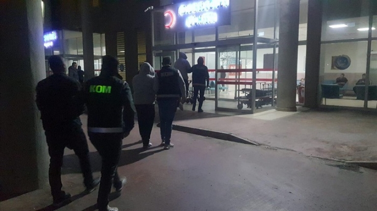 Ayvalık’ta 18 göçmen ve 3 organizatör yakalandı