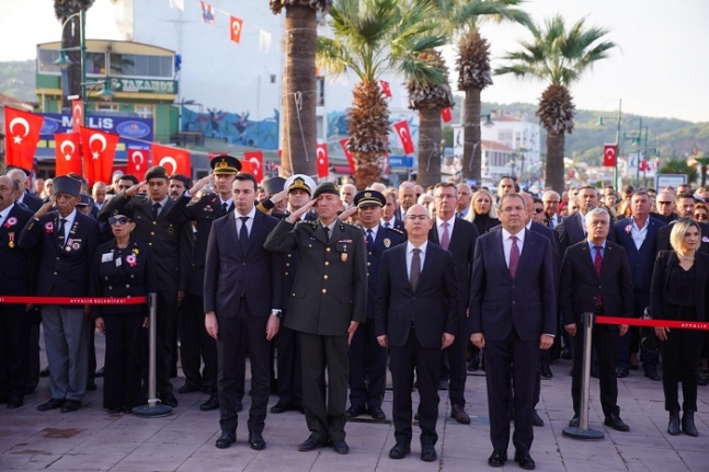 Ayvalık’ta Atatürk Özlemi Hüzünü