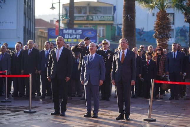 Ayvalık’ta öğretmenler unutulmadı