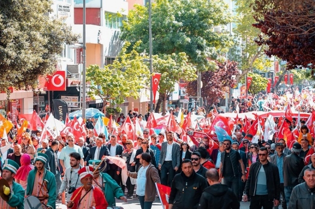 Öztaylan, AK Parti'nin 21. yılı mesajı yayınladı