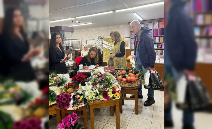 Yazar Çiler Nazife Koşar, imza gününde okurlarıyla buluştu
