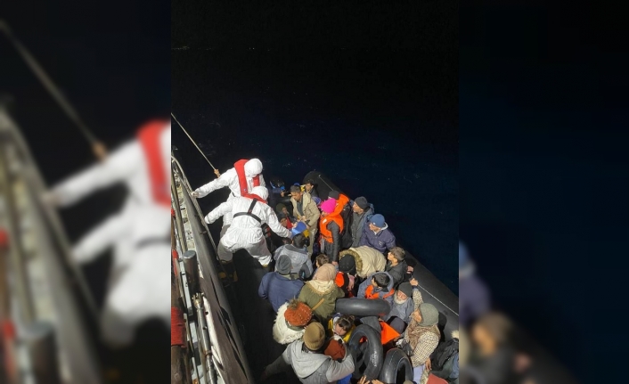 Ayvalık açıklarında 48 göçmen yakalandı