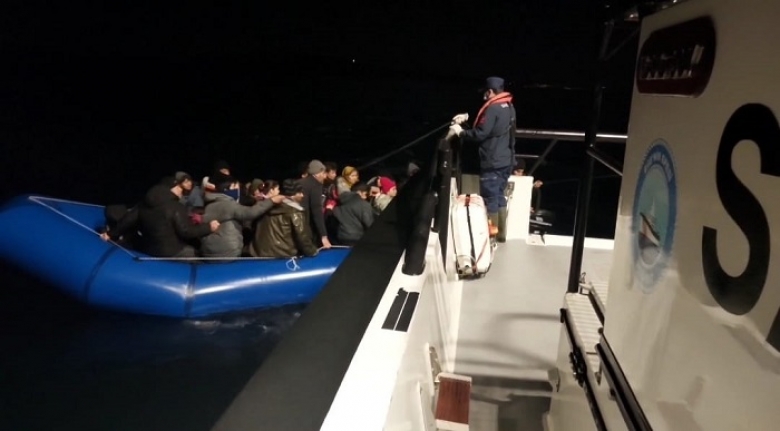 Balıkesir Açıklarında 43 Düzensiz Göçmen Yakalandı
